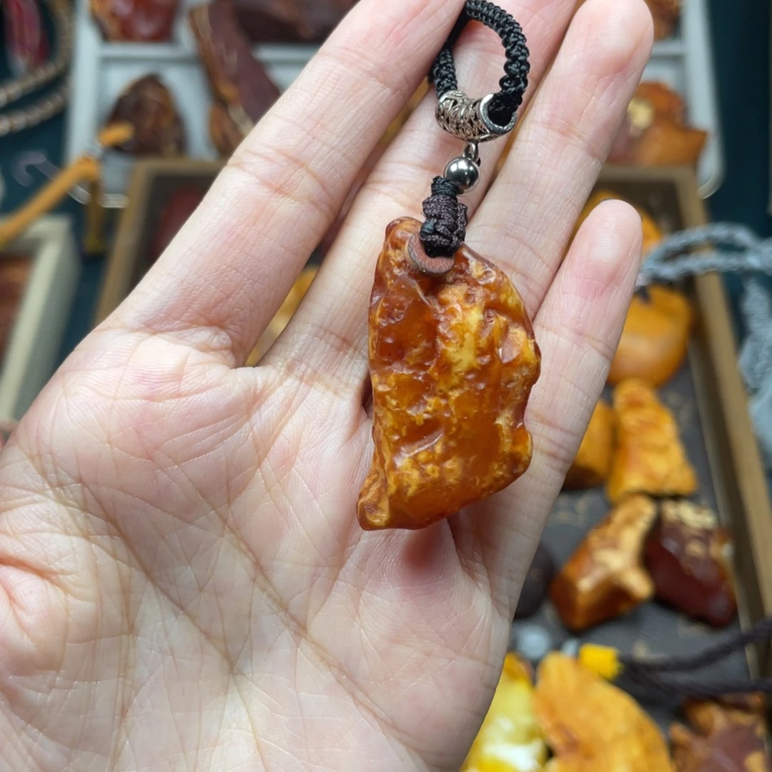 琥珀未镶嵌珠宝奇石