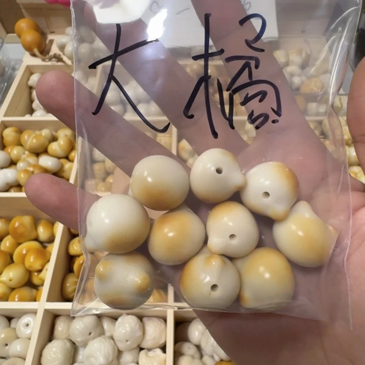 吊坠菩提根/象牙果大*?