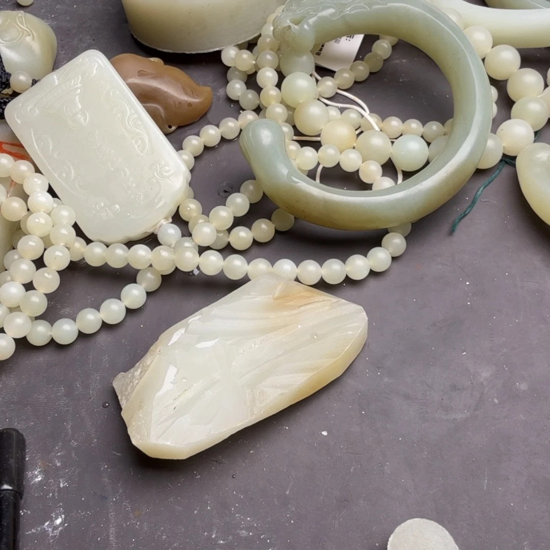 未镶嵌和田玉挂件