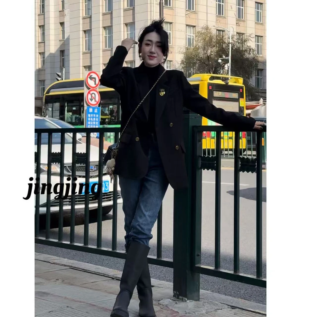 秋季新款休闲百搭双排扣西服外套(8812)