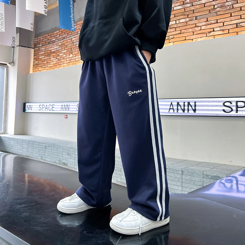 男童春秋装阔腿休闲卫裤2025新款运动长裤儿童装潮酷薄款宽松裤子