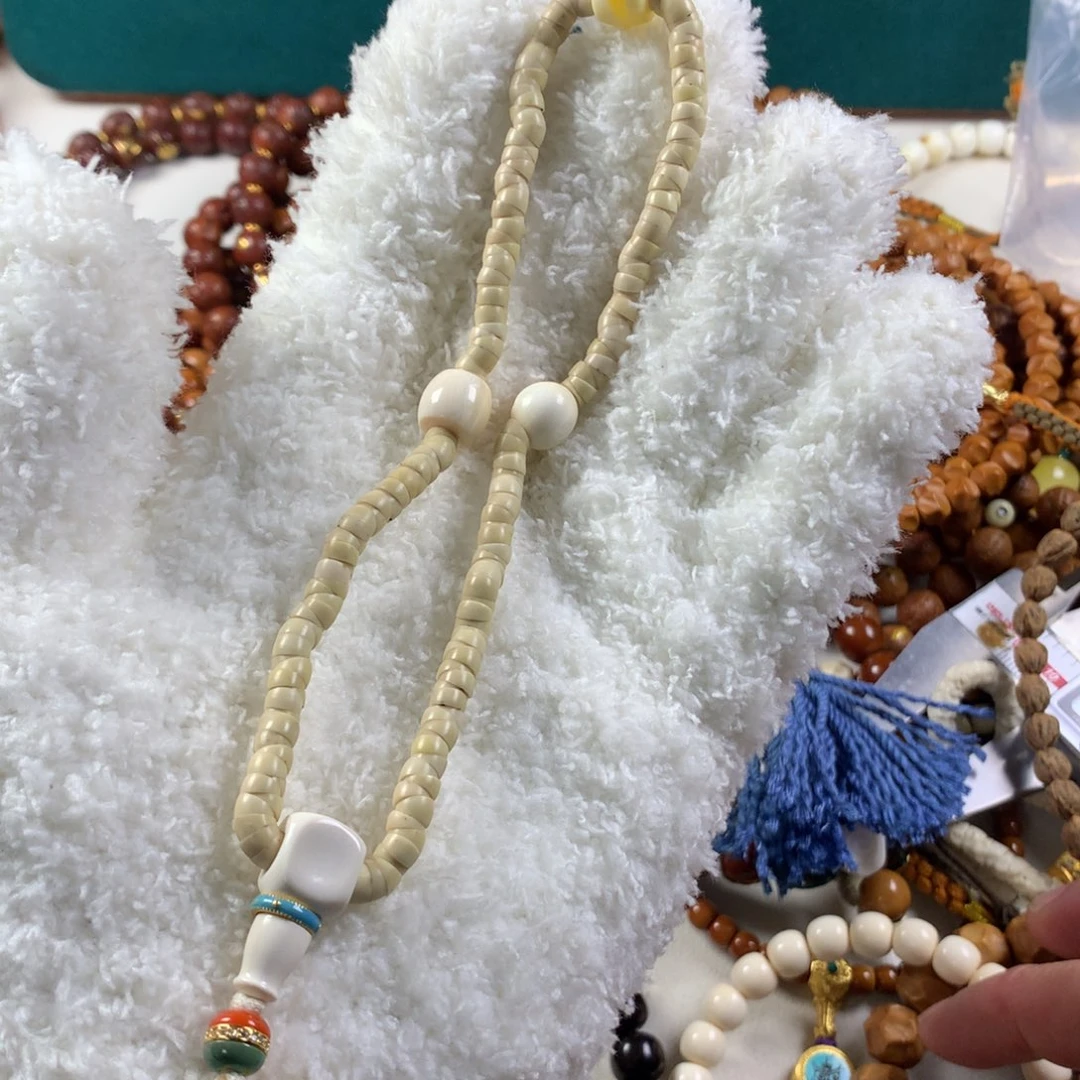 星月菩提吊坠。。。。。。。。。。