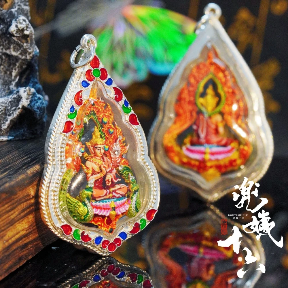 925银银制品 《禧莱兜姨家》GB查雅 彩色南帕-亚女王F吊坠(T0362)