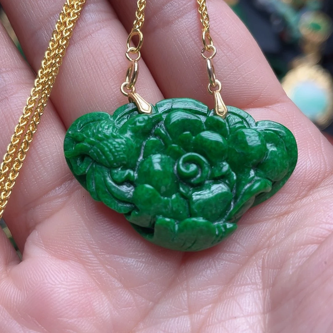 翡翠未镶嵌颈饰翡翠