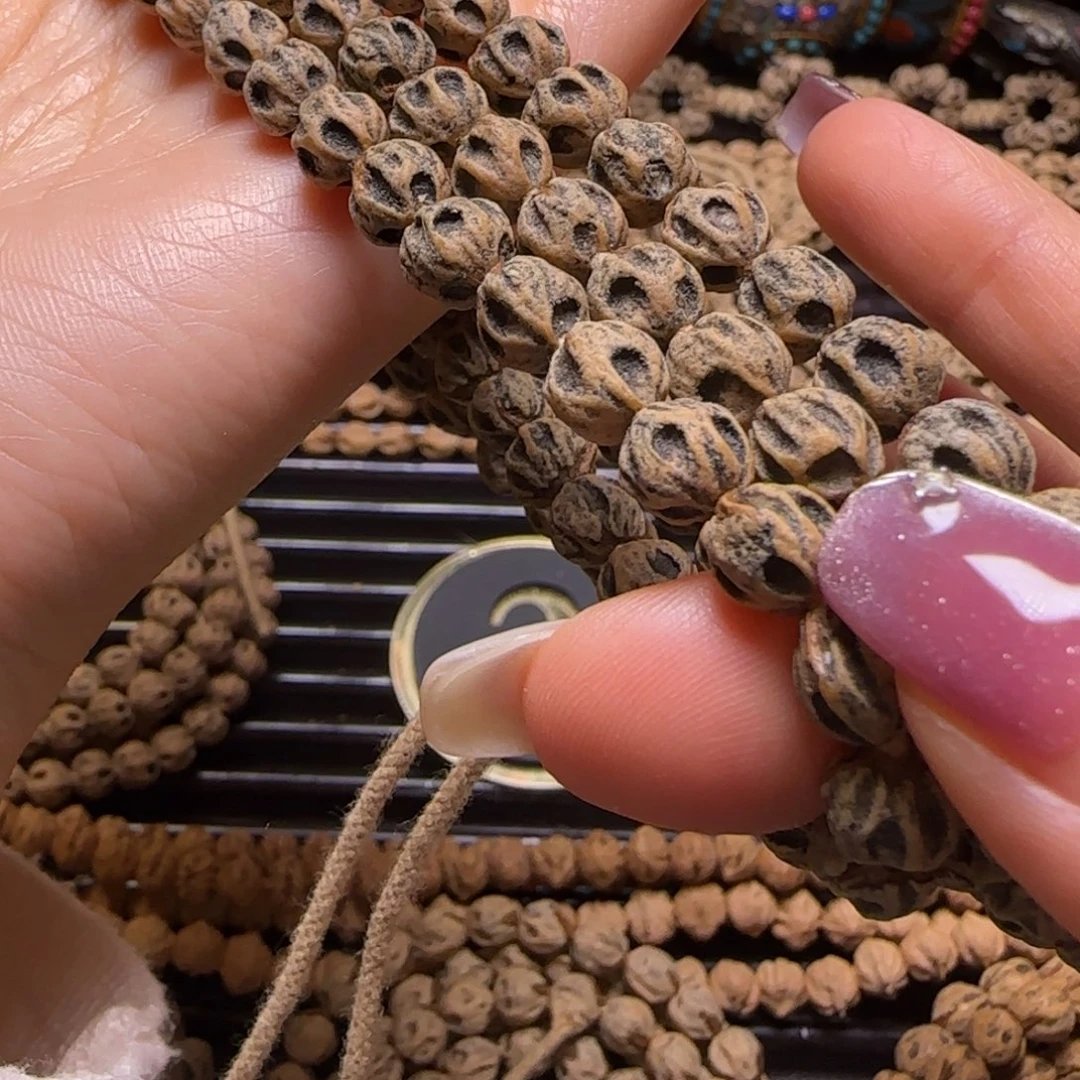 墨***心柏香籽/百香籽吊坠