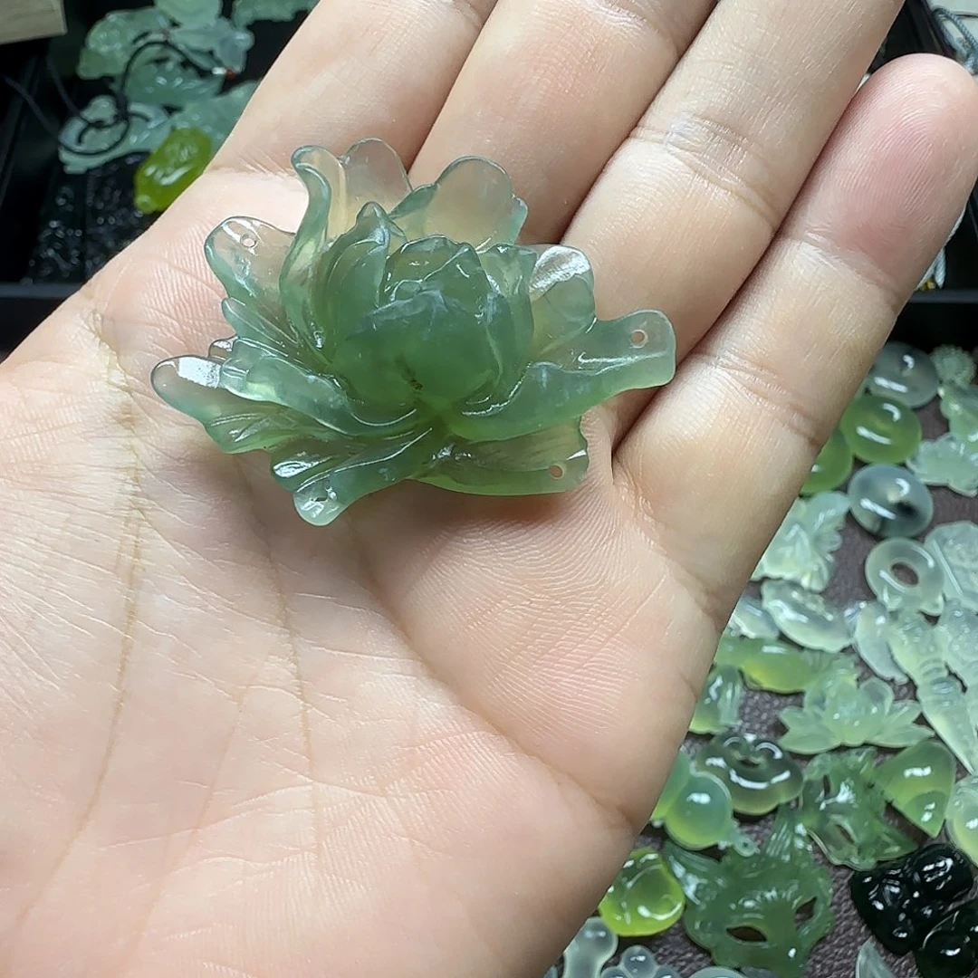 蛇纹石玉合金颈饰