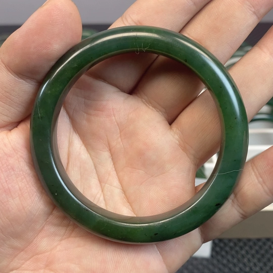 和田玉（碧玉）手镯未镶嵌山*美
