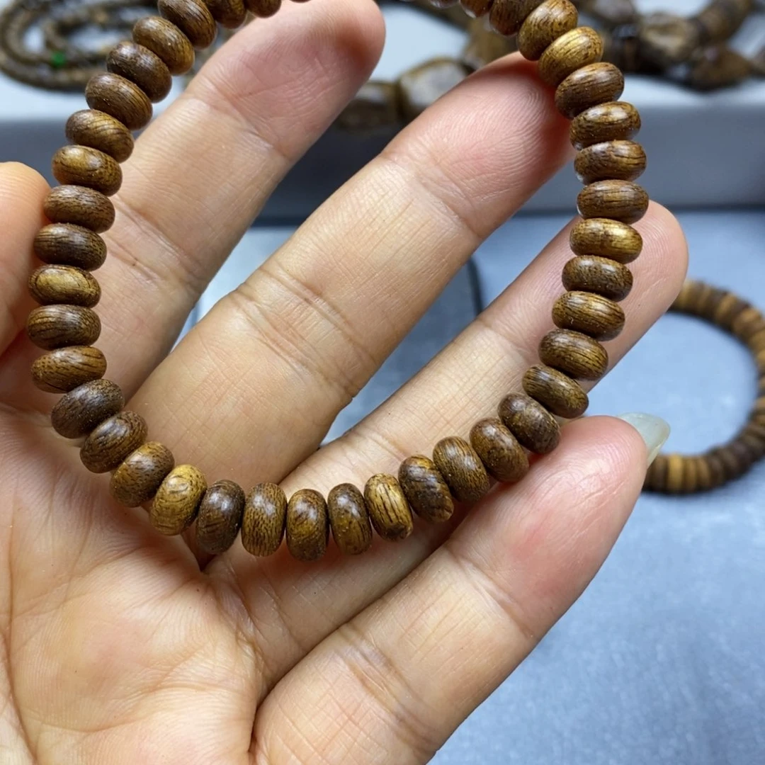 沉香沉香碎屑马奇老的卡7+、2.7克