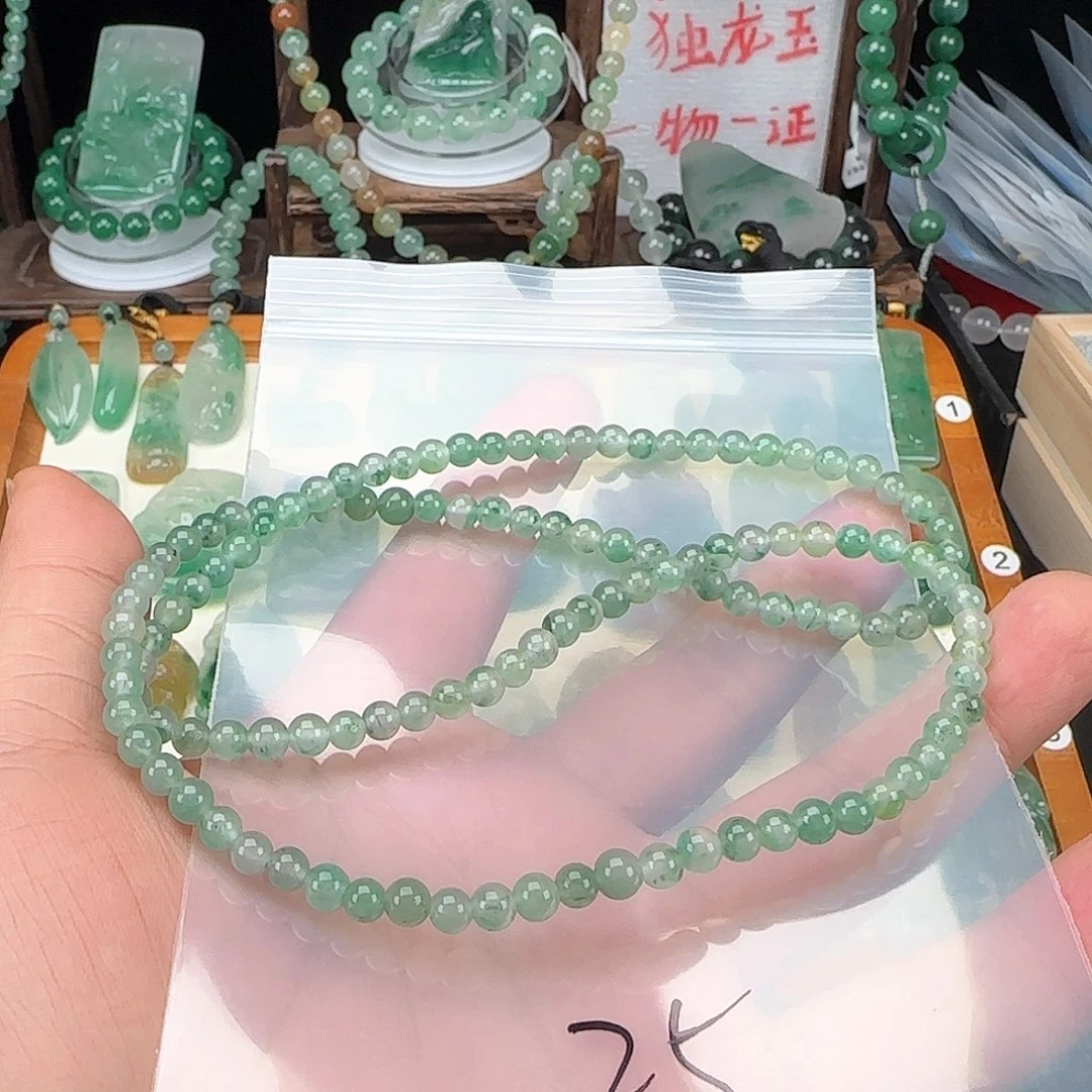 石英质玉项链未镶嵌