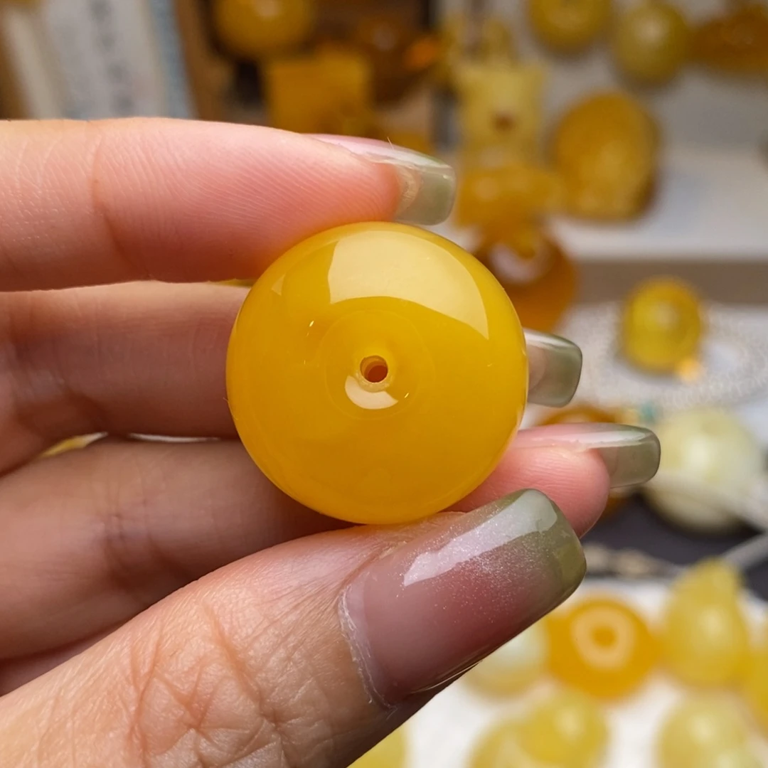 未镶嵌颈饰蜜蜡B***s，