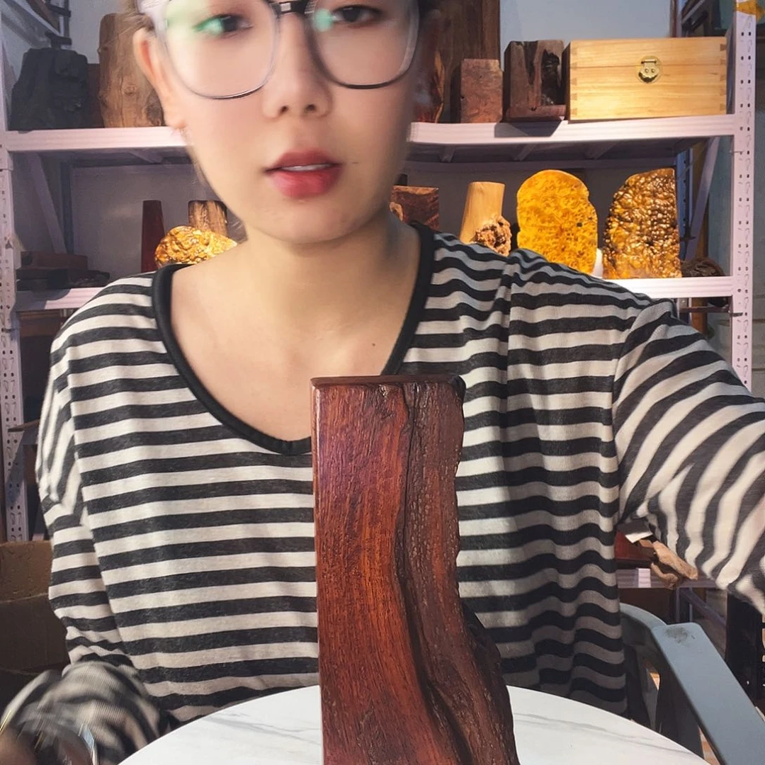紫檀木类端景台艾****龙