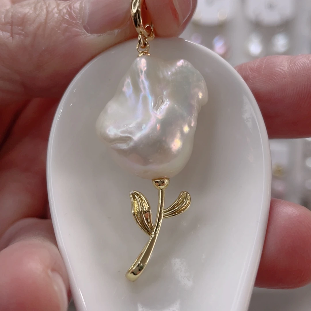 颈饰未镶嵌淡水珍珠