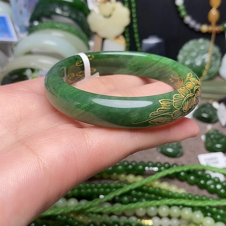 和田玉未镶嵌手镯56加