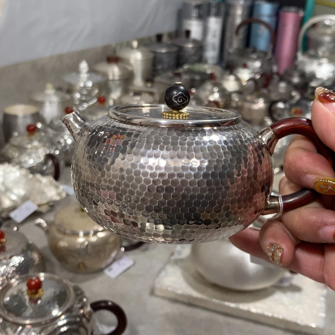 足银999锤纹扁西施壶260容量