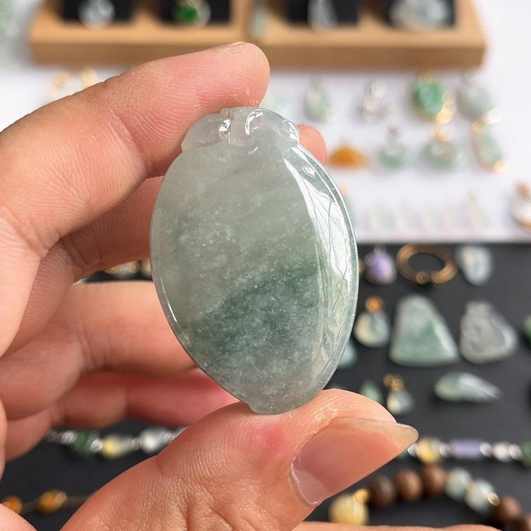 翡翠未镶嵌颈饰福利