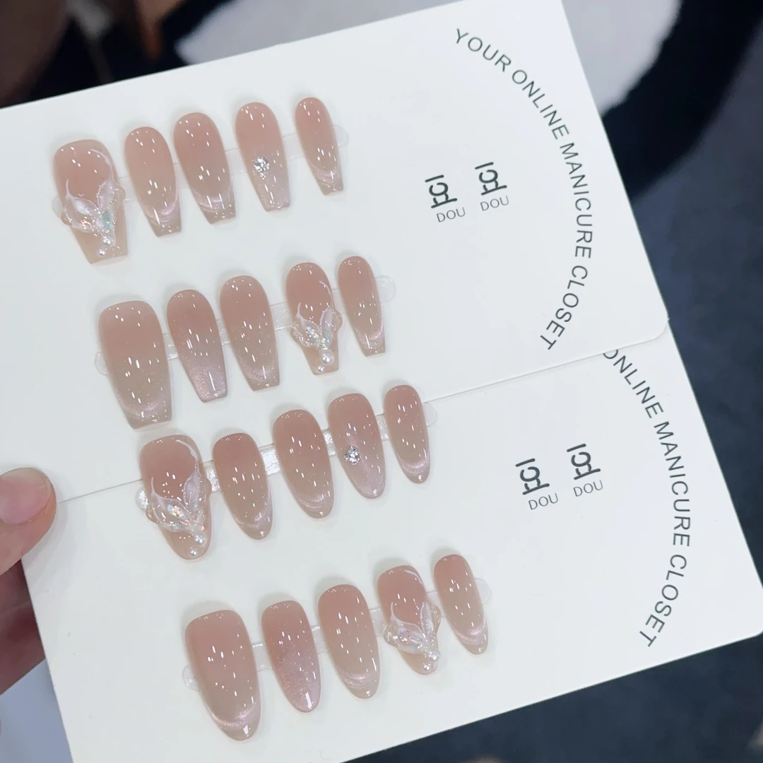 【人鱼姬】裸色渐变手绘浮雕鱼尾带猫眼带钻AB款纯手工穿戴甲10片