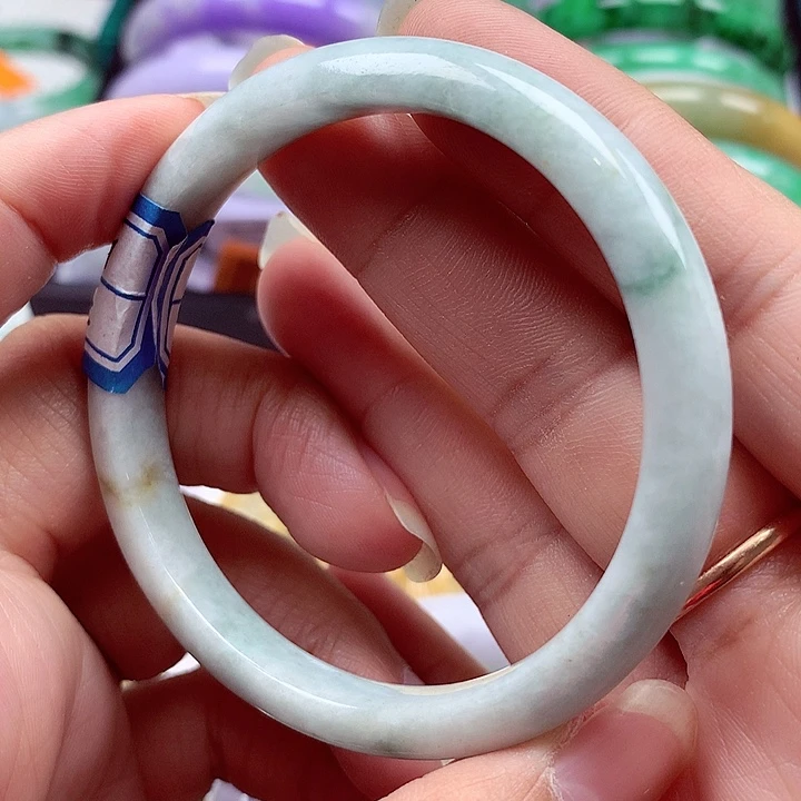 翡翠未镶嵌手镯翡翠