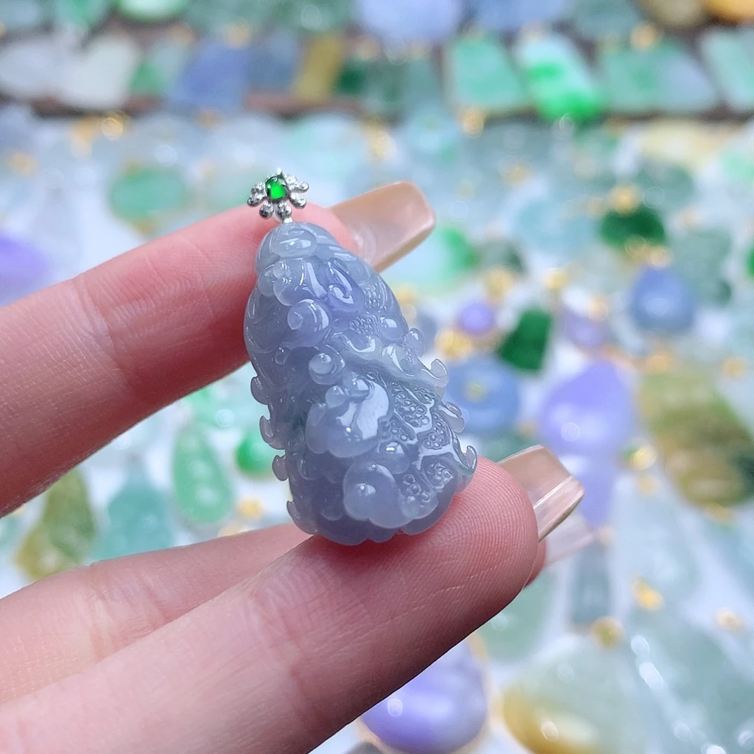 翡翠颈饰未镶嵌翡翠