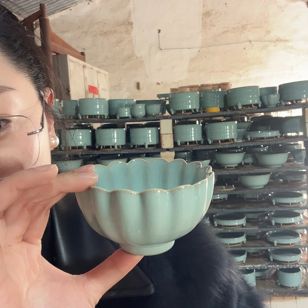 摆件天青釉新品大号花口杯