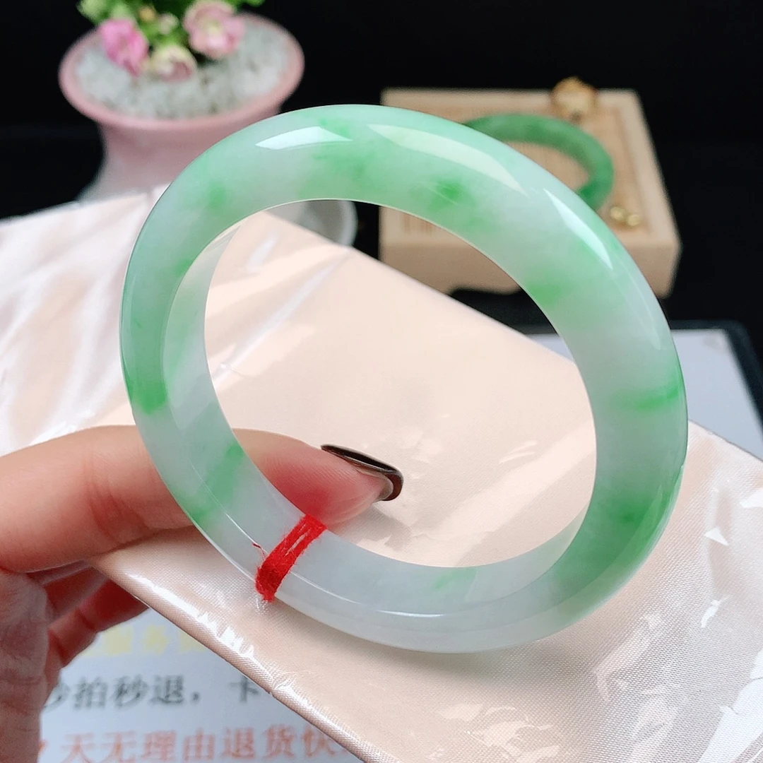 翡翠未镶嵌手镯1593