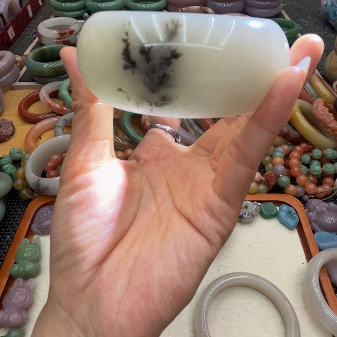 石英质玉未镶嵌圈口63