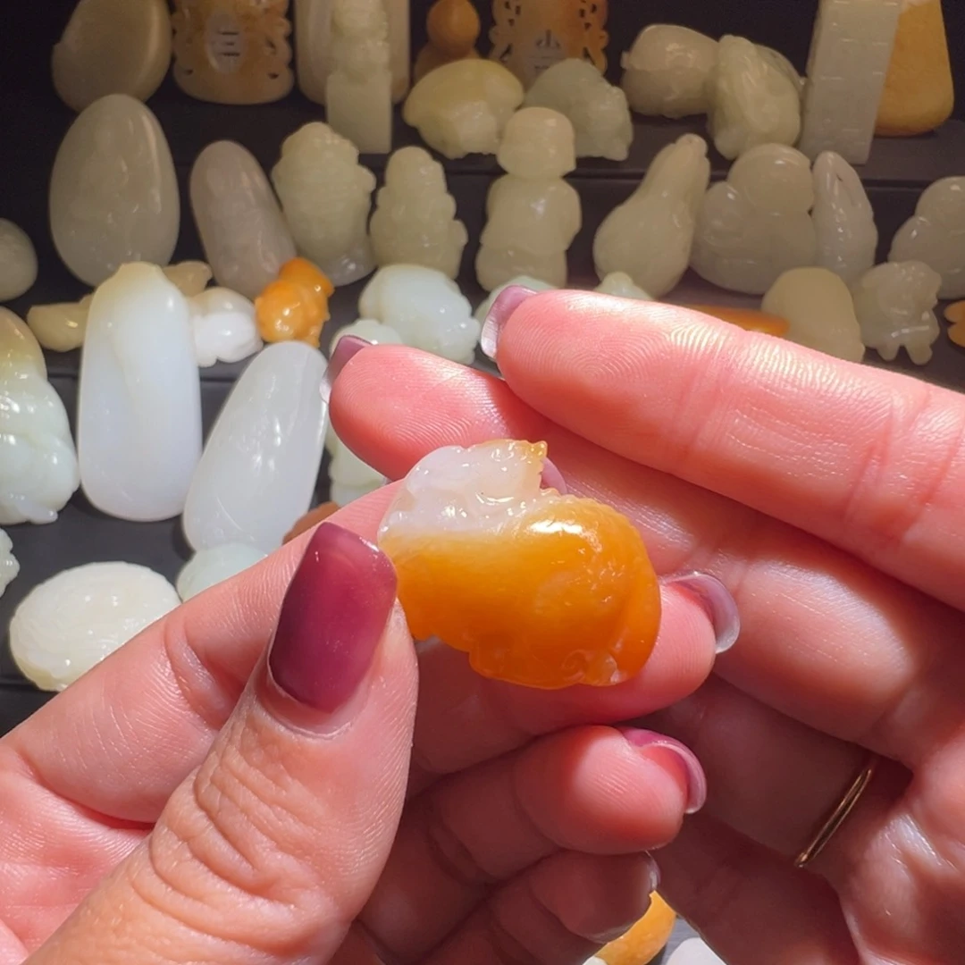 颈饰未镶嵌和田玉醉*?