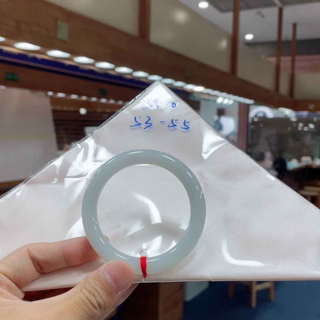 未镶嵌手镯翡翠翡翠