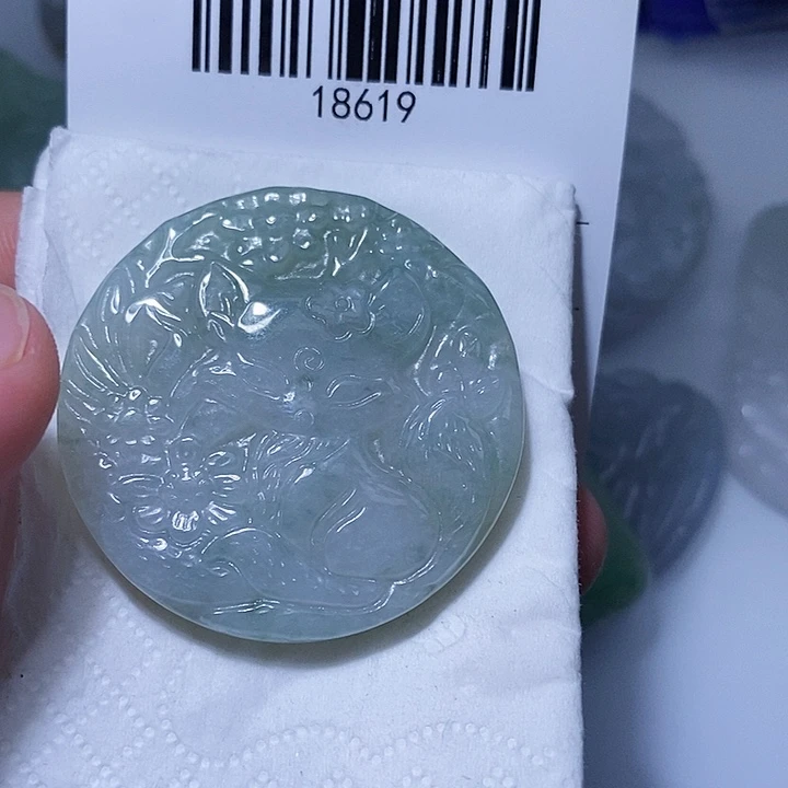 翡翠未镶嵌颈饰天光墟翡翠市场现金代购