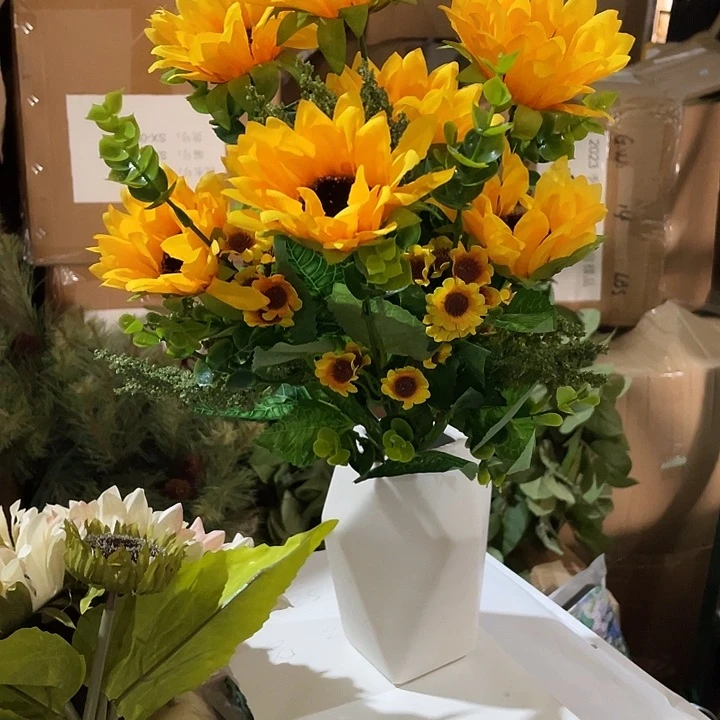 陶瓷花瓶部分（微瑕）