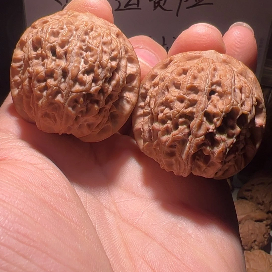 文玩核桃把件39尺全品血麒麟