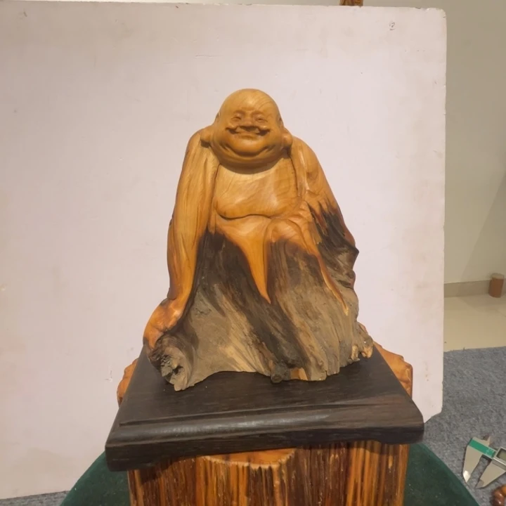 六***顺柏木（崖柏）弥勒摆件