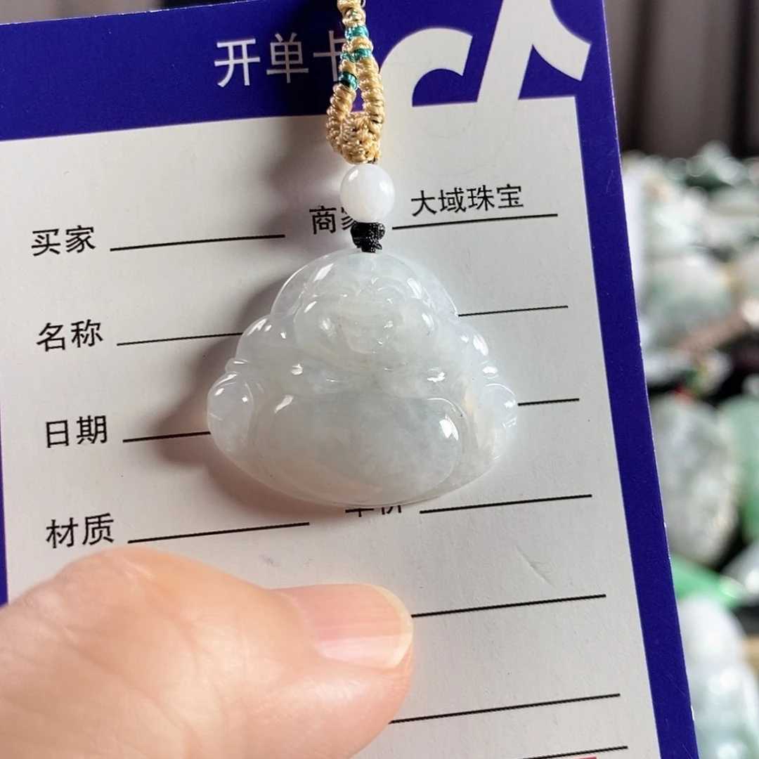 翡翠未镶嵌颈饰佛公