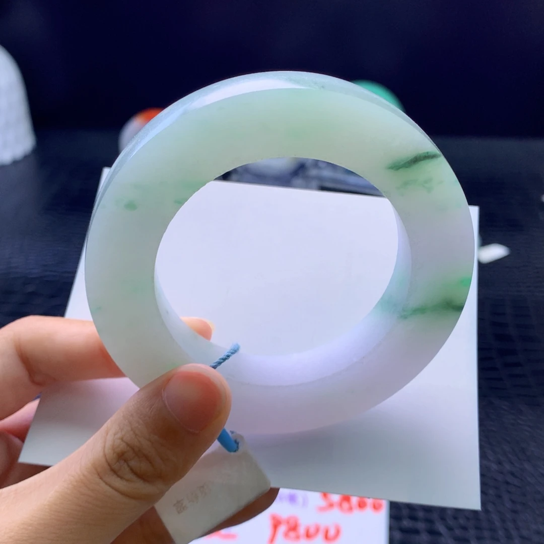 未镶嵌手镯定制翡翠