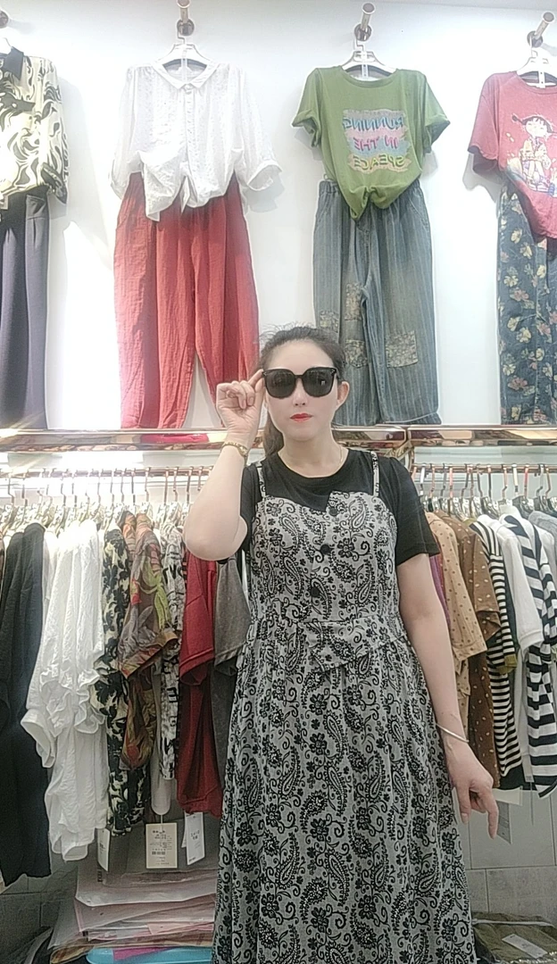 连衣裙气质吊带假两件圆领收腰短袖碎花拼接夏季连衣裙显瘦