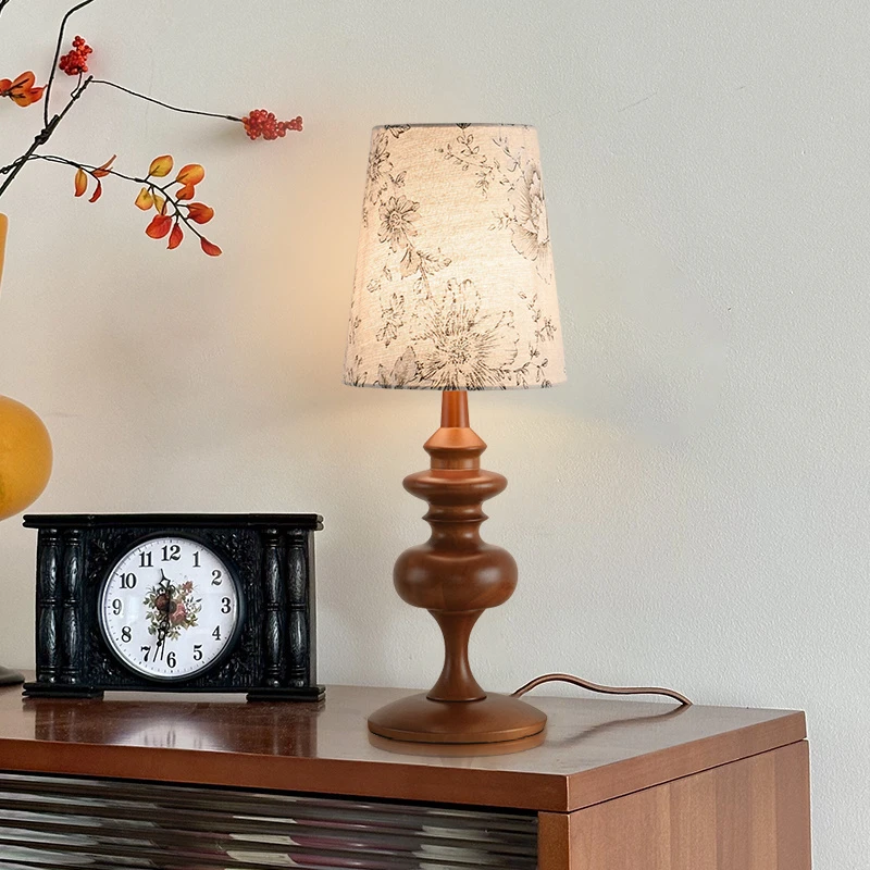 法式复古中古台灯实木南洋风美式中式侘寂设计师民宿卧室床头台灯