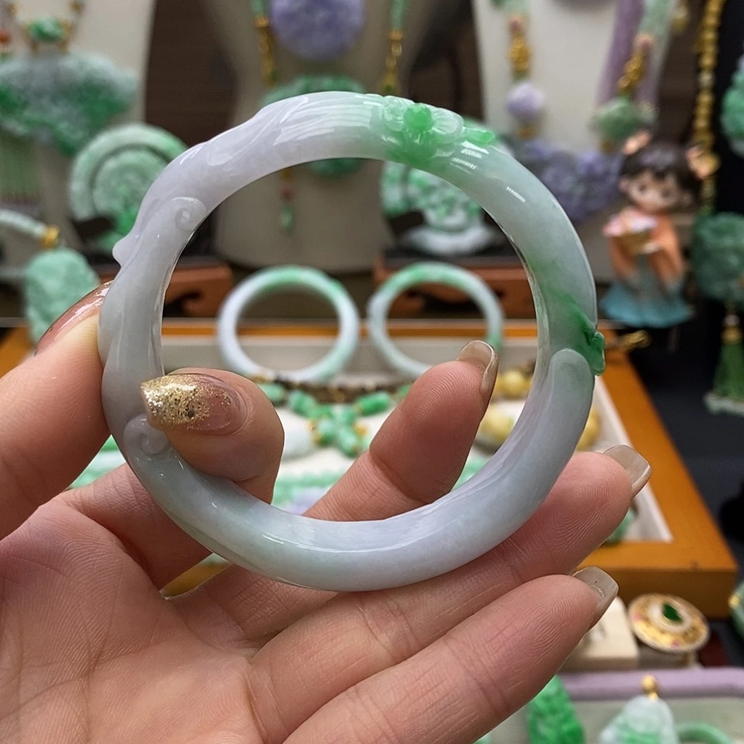 翡翠未镶嵌颈饰天然