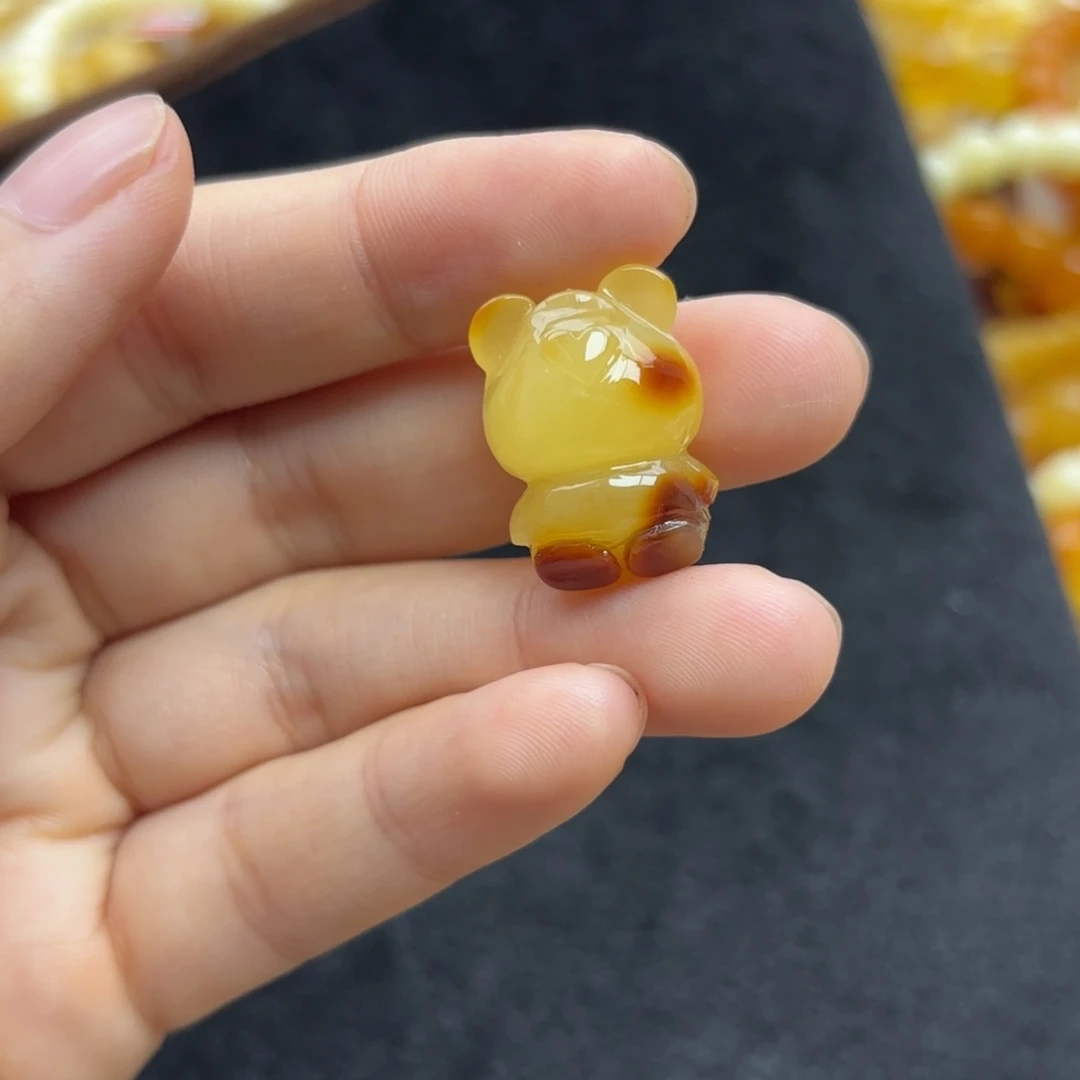 琥珀未镶嵌珠宝奇石