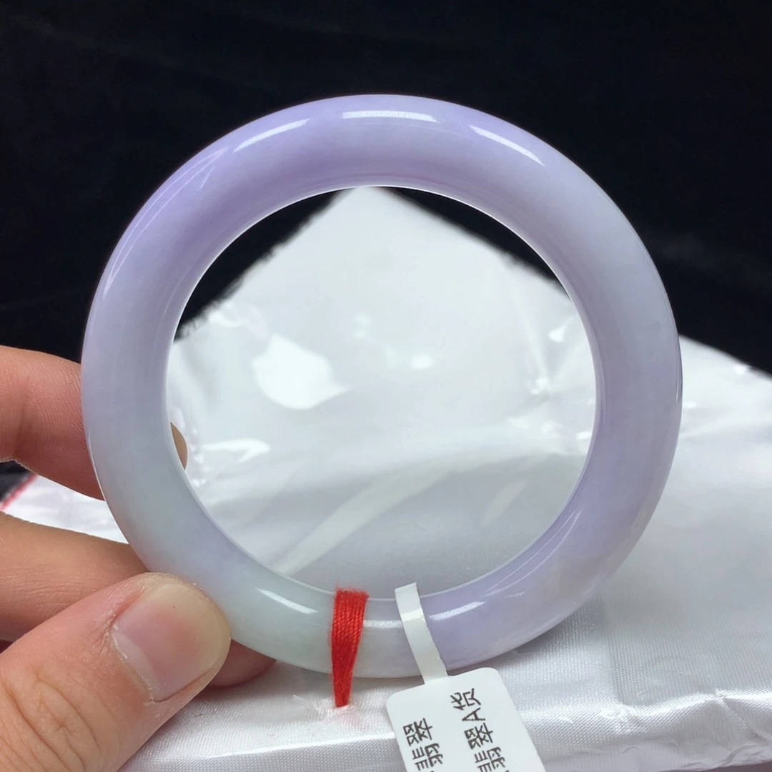 翡翠手镯（圆镯）未镶嵌54.3