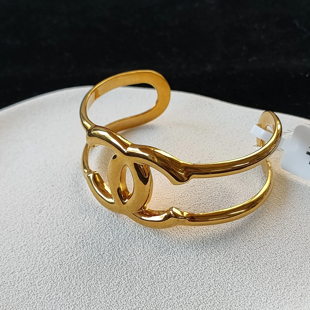 95新 Chanel/香奈儿 Azul-97A金色双C宽版开口手镯49060