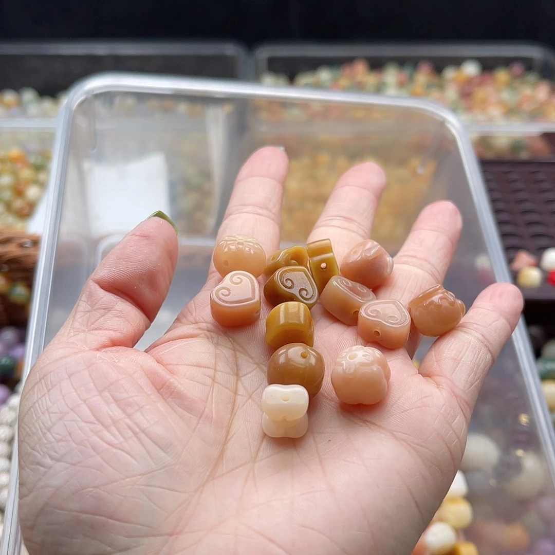 白玉菩提吊坠Q/11mm/20颗