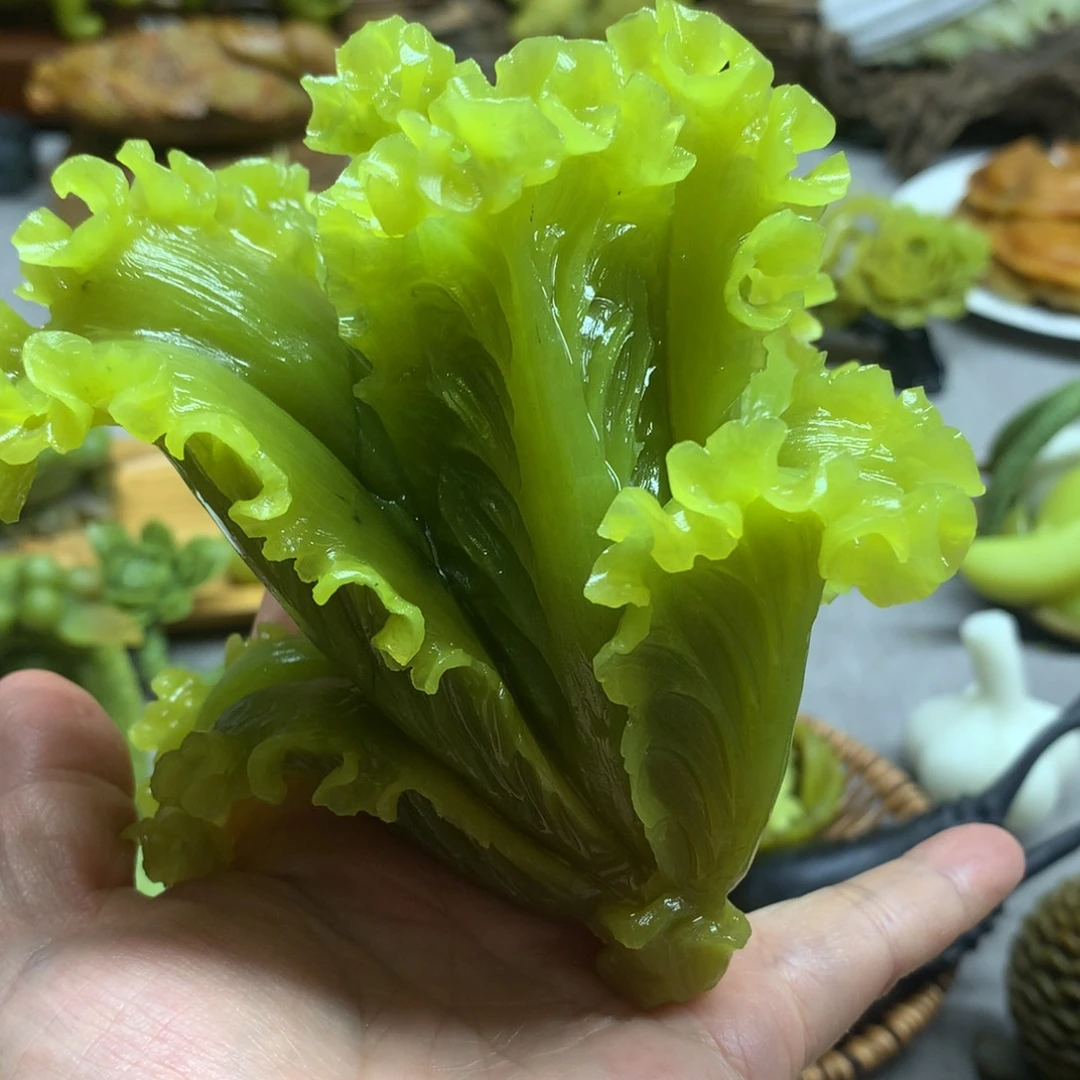 蛇纹石玉未镶嵌摆件