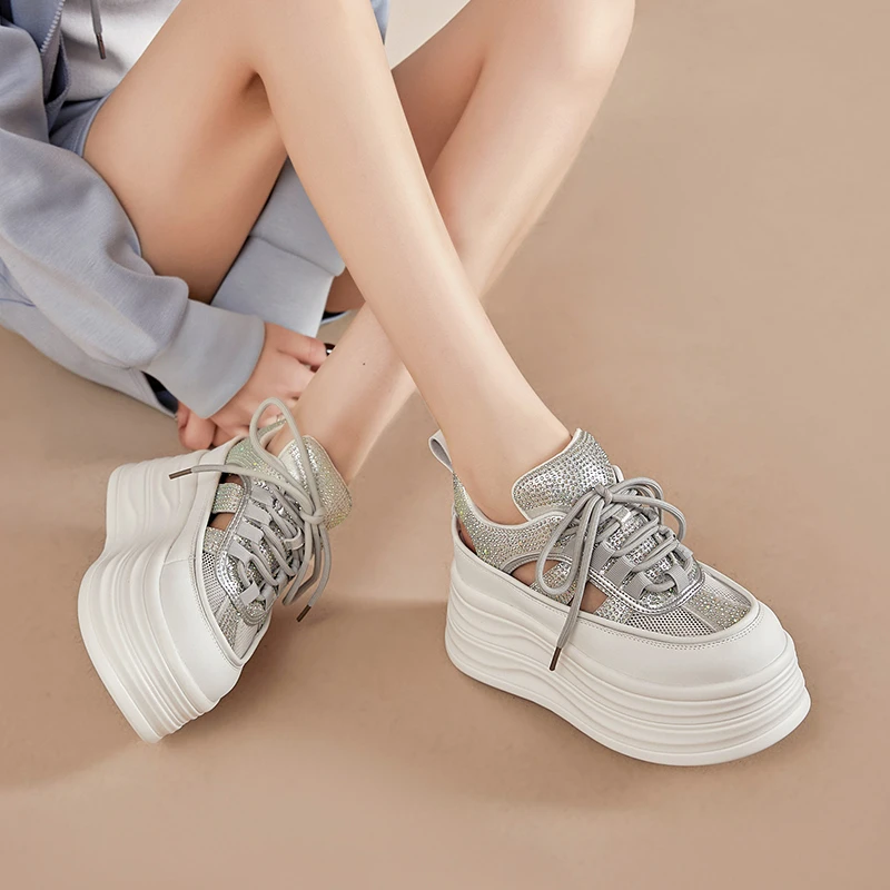 增高9cm透气镂空凉鞋女夏季新款时尚百搭小白鞋小个子厚底休闲鞋