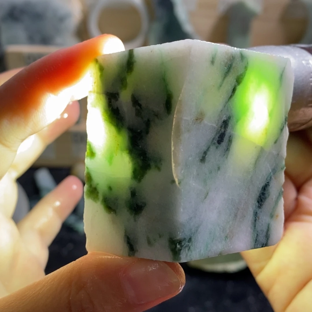 颈饰未镶嵌翡翠天然翡翠