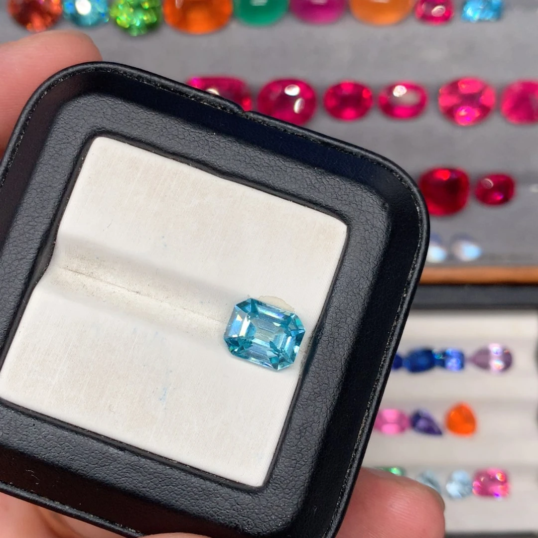 裸石天然锆石未镶嵌、***光