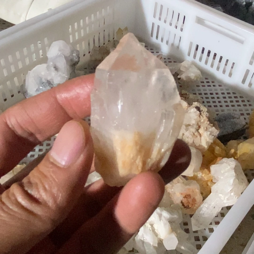 水晶原石摆件天然水晶默认带微瑕随机发一未镶嵌水晶