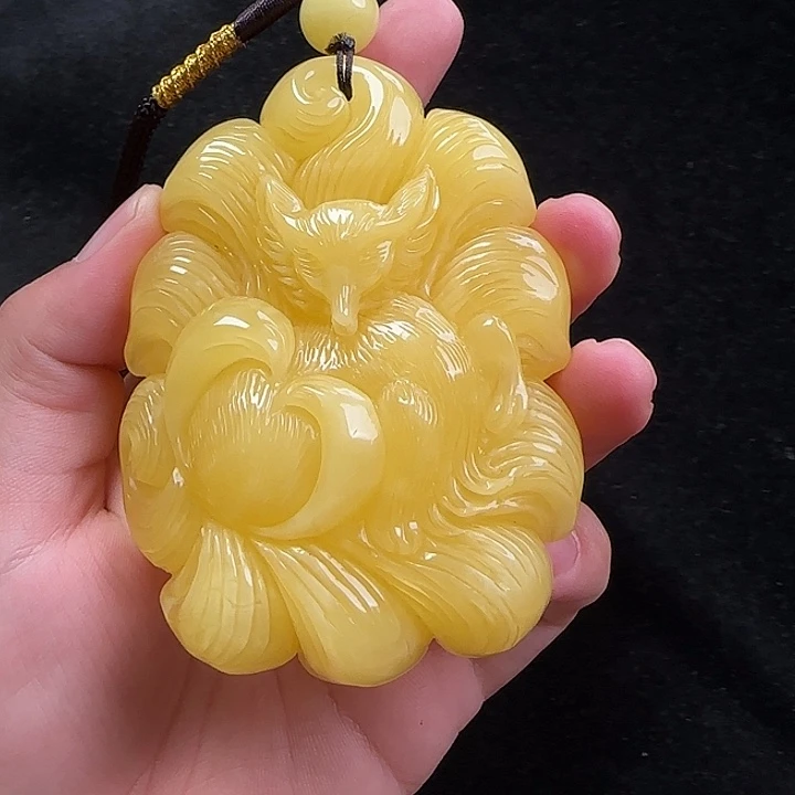 蜜蜡未镶嵌珠宝奇石