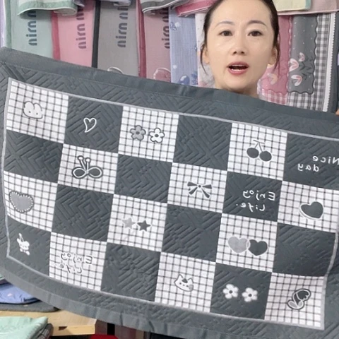 棉特价黑色棋盘格