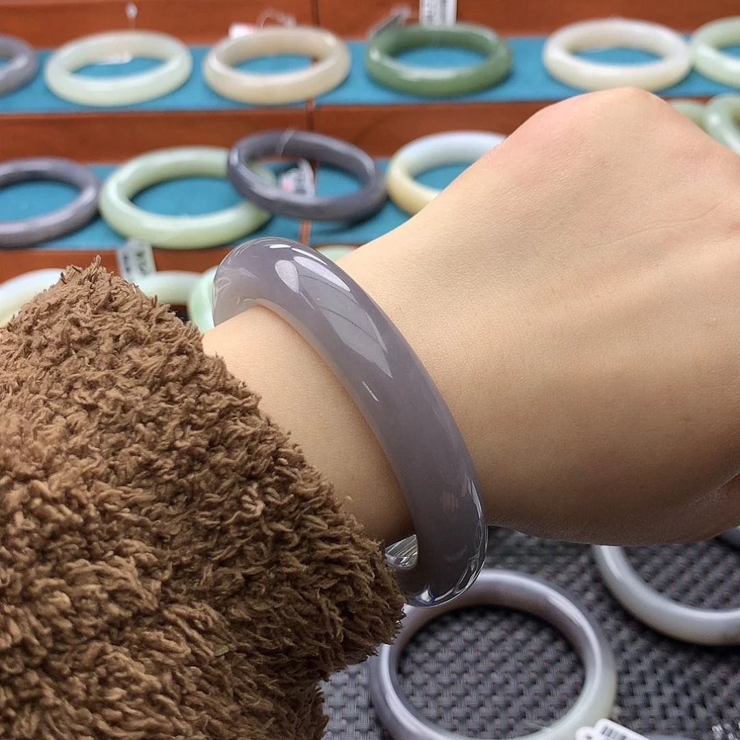 和田玉未镶嵌手镯紫罗兰