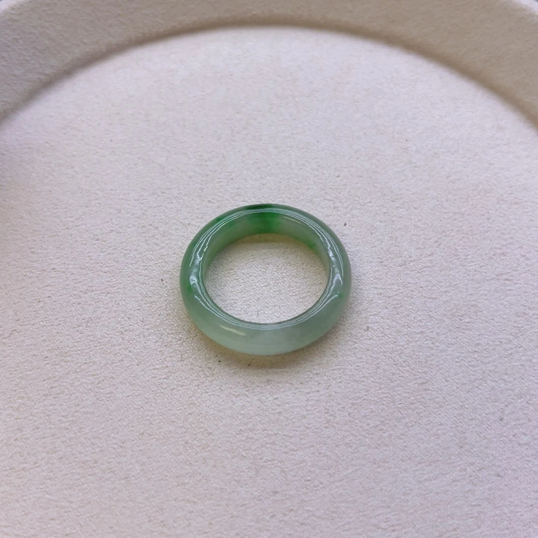 翡翠戒指未镶嵌翡翠戒圈