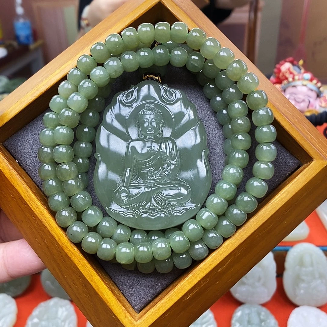 颈饰未镶嵌和田玉属猪属狗配戴雕刻山水